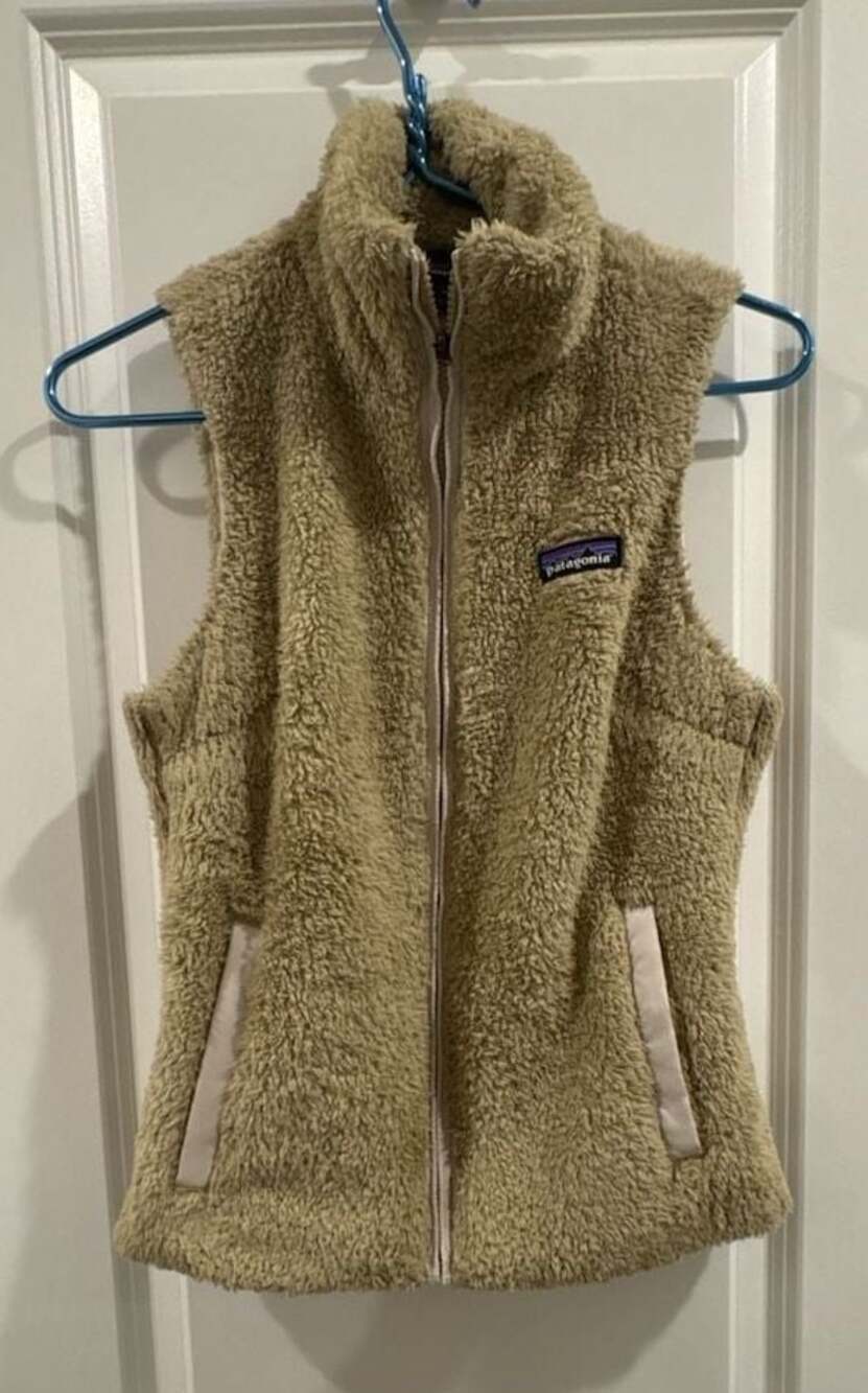 Patagonia Women's Los Gatos Full-Zip Fleece Vest in El Cap Khaki